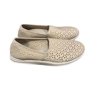 Clarks Cloudsteppers Breeze Emily Loafer Women 9M EU 40 Beige Slip-On Padded